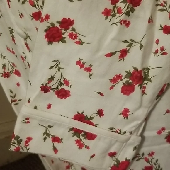VICTORIA Secret Pajama Top - Picture 3 of 7